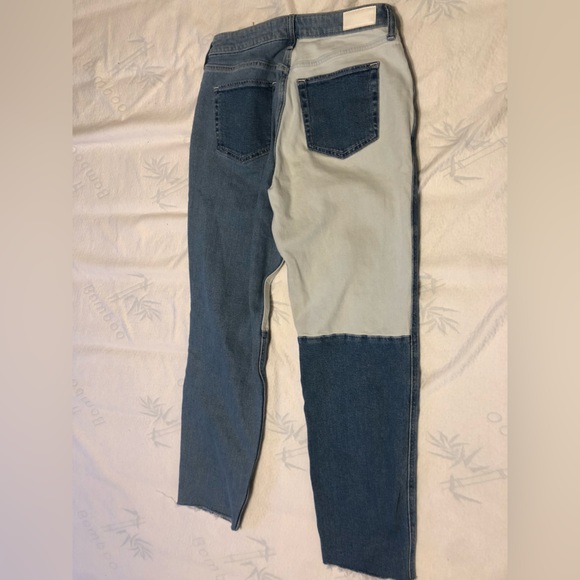 Hollister Curvy High-Rise Mom Jean Block Jeans size 9L - Picture 2 of 3